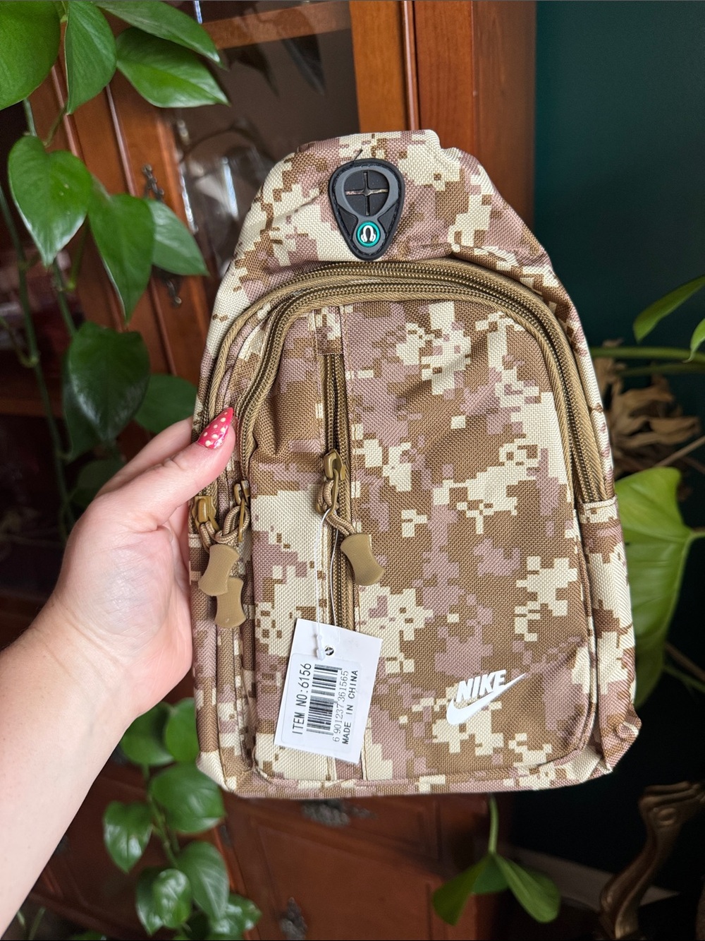Nike Digital Camo Sling Bag – Tan & Brown